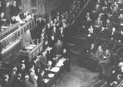 Photo : G�n�ral de Gaulle au S�nat