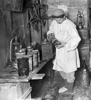 ECPAD - SPA 26 L 1427 - Suippes, hôpital militaire. - juil-16 - Samama-Chikli, Albert ECPAD - SPA 26 L 1427 - Suippes, hôpital militaire. - juil-16 - Samama-Chikli, Albert