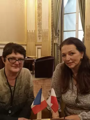 Mme Valérie BOYER (Les Républicains – Bouches-du-Rhône), Présidente du groupe interparlementaire d’amitié France – Pologne, et Mme Joanna GRANOWSKA, conseillère au Sénat polonais